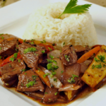 Lomo saltado peruano